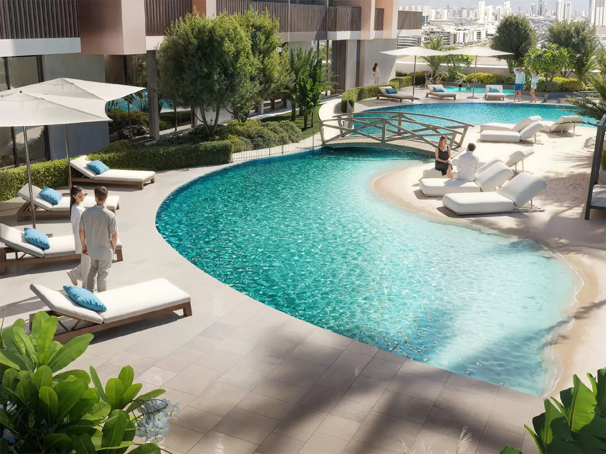 essenl1fe pool view